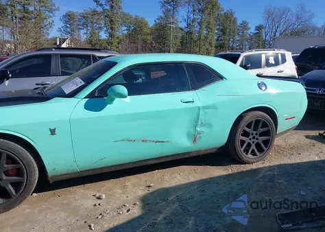 2016 Dodge Challenger Sxt z USA, uszkodzony, nr VIN 2C3CDZAG0GH194962